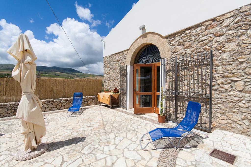 Antico Casale Siciliano Guest House Balata di Baida Bagian luar foto